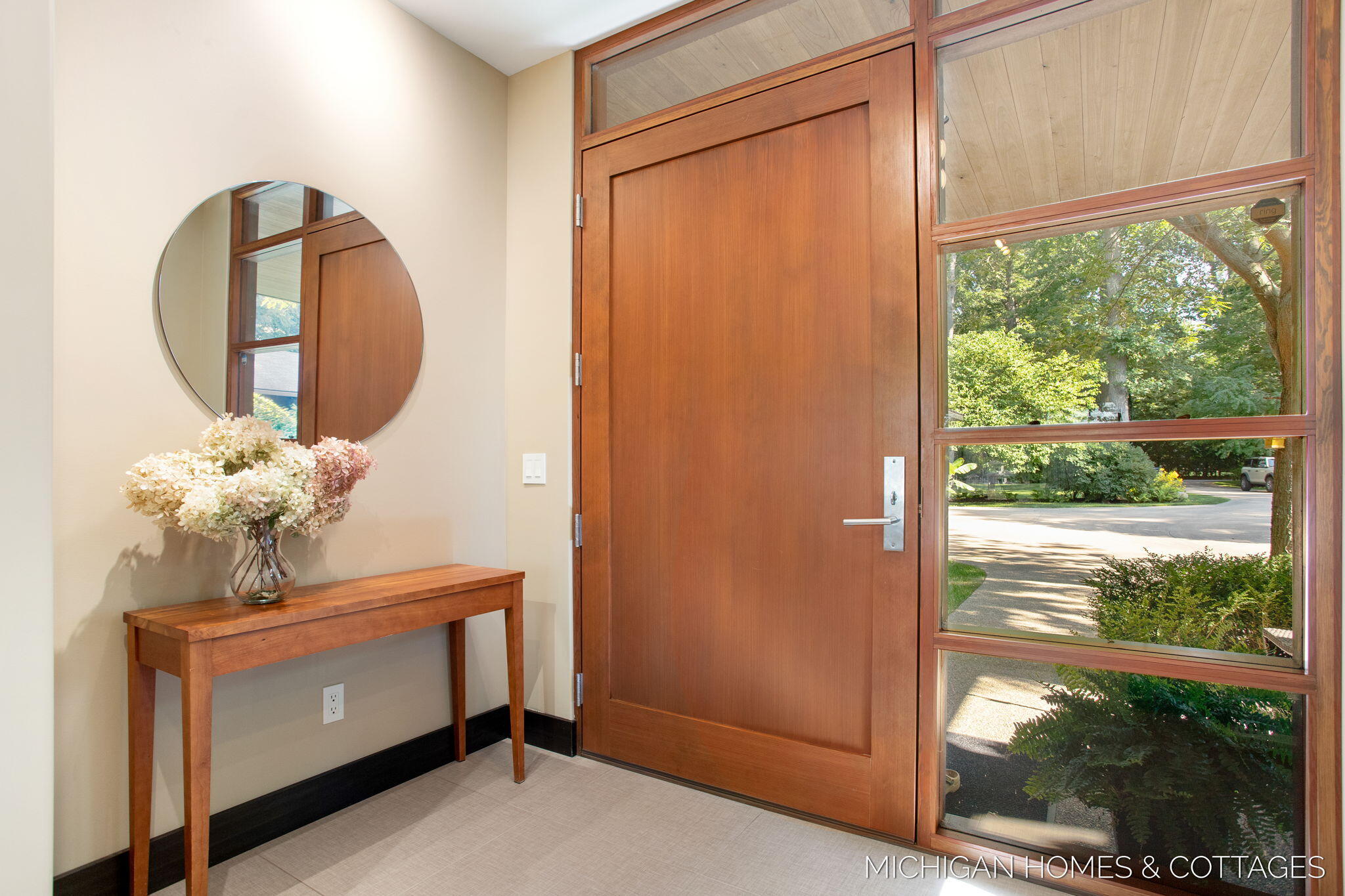 Saugatuck, Michigan, 49453, United States, 5 Bedrooms Bedrooms, ,4 BathroomsBathrooms,Residential,For Sale,1940964