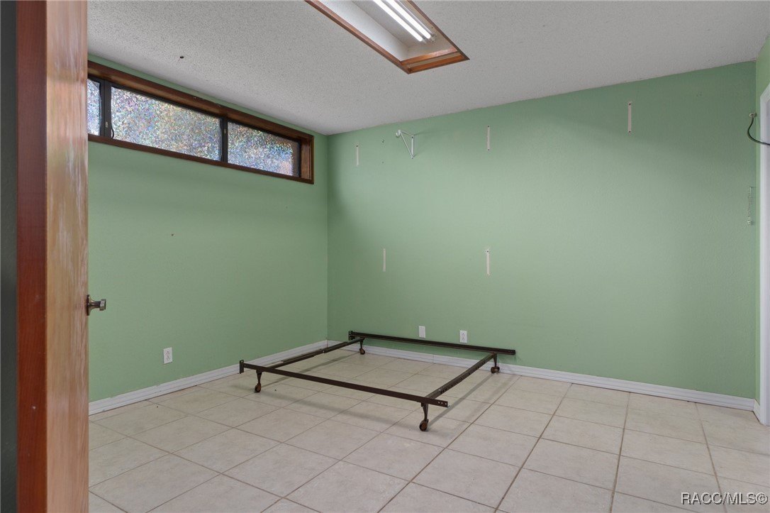 Inverness, Florida, 34453, United States, 6 Bedrooms Bedrooms, ,4 BathroomsBathrooms,Residential,For Sale,1975798