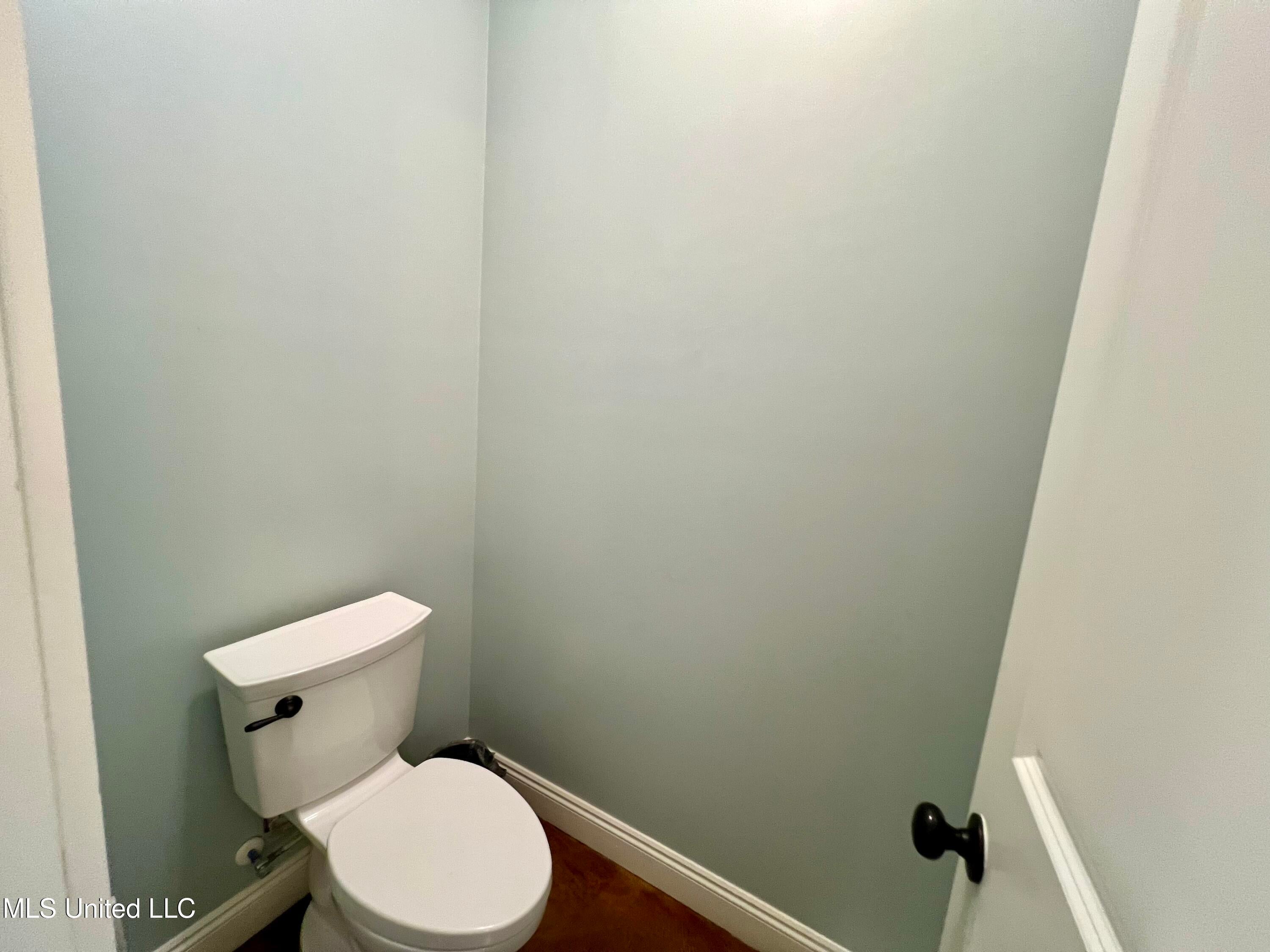 Lucedale, Mississippi, 39452, United States, 4 Bedrooms Bedrooms, ,3 BathroomsBathrooms,Residential,For Sale,1890543