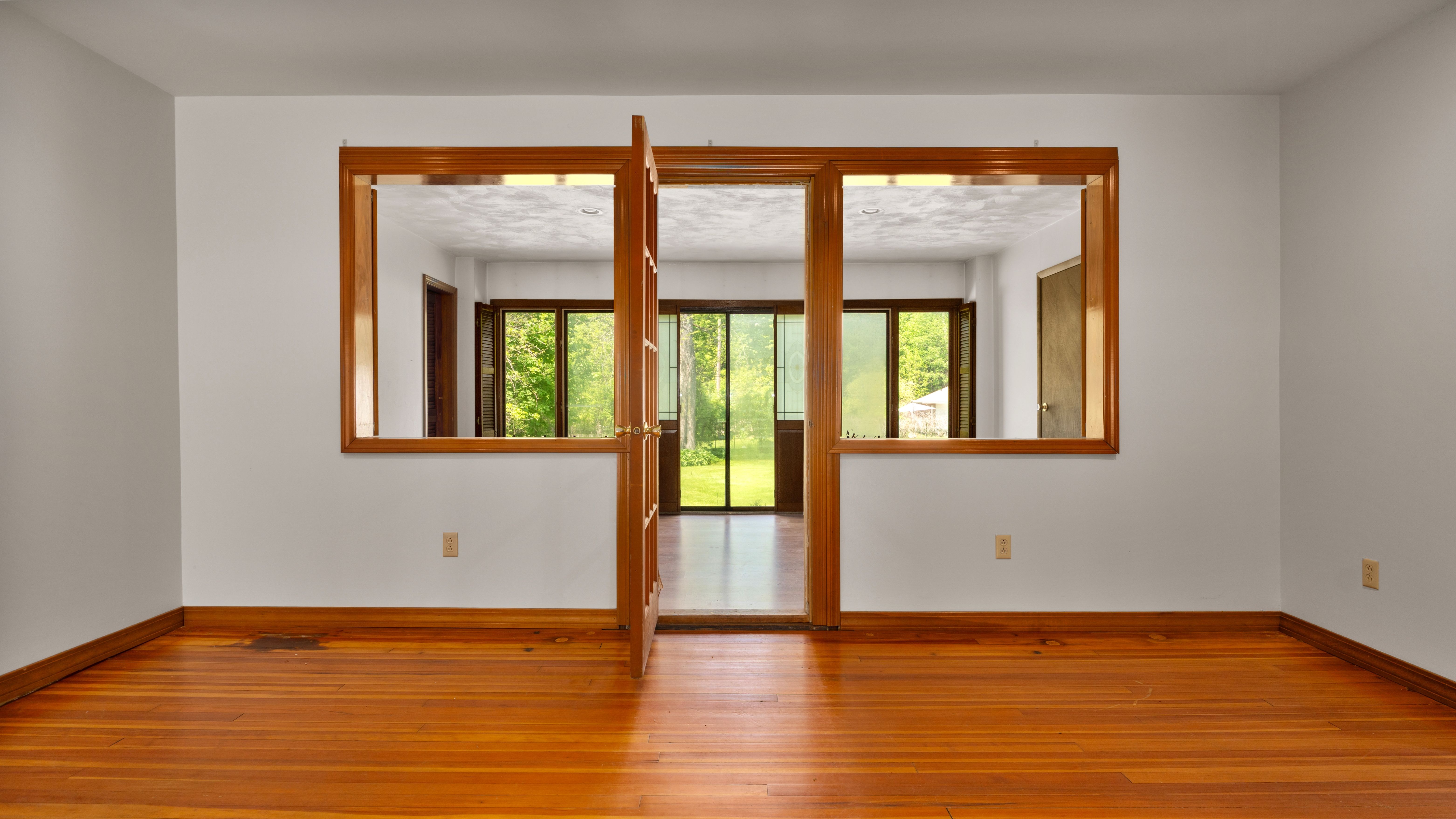  Just One Mile From the Heart of Lenox, Nearly 36 Acres Await Your Next Chapter - 物件實景
