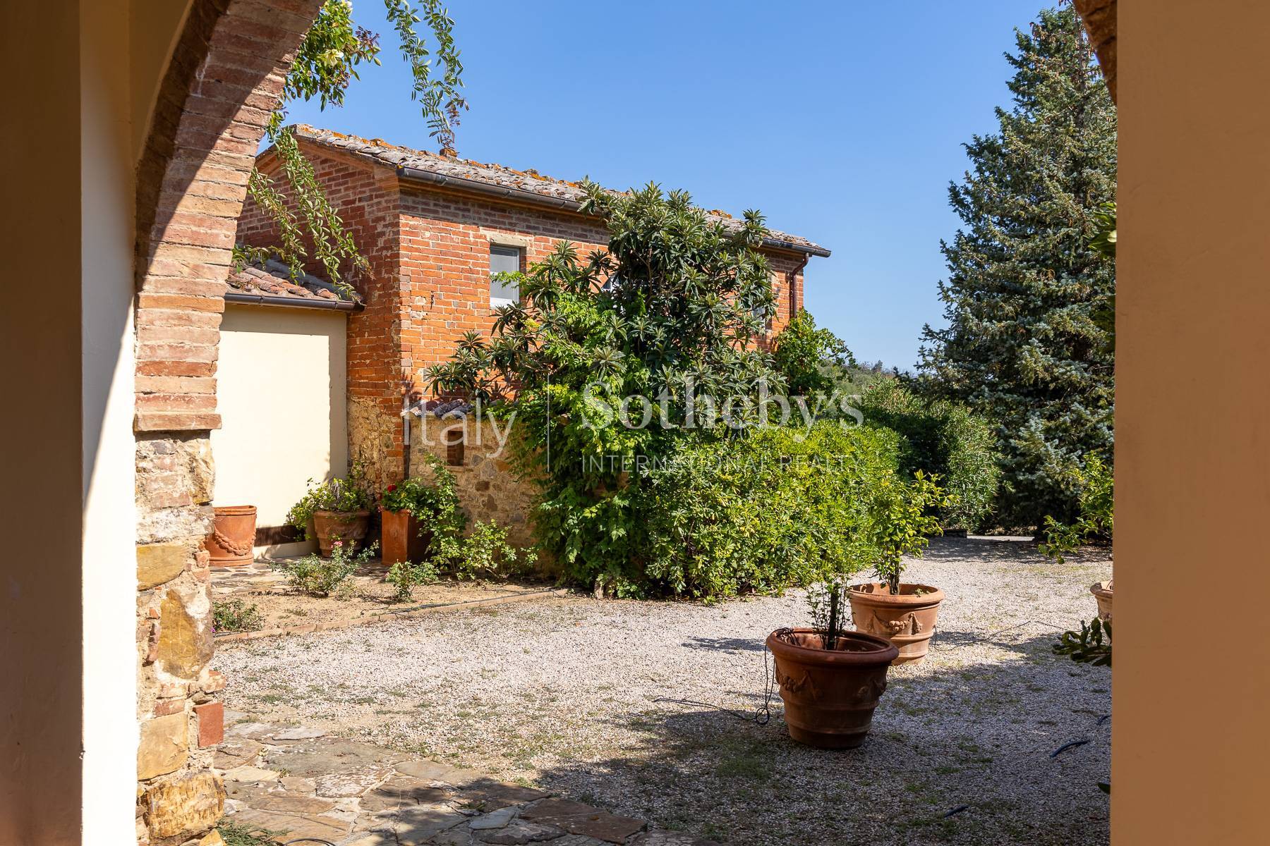  Leopoldina Villa and Hamlet with 9 Residential Units in Tuscany - 物件實景