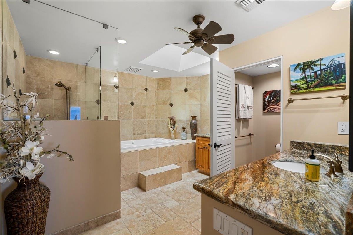 Lahaina, Hawaii, 96761, United States, 2 Bedrooms Bedrooms, ,2 BathroomsBathrooms,Residential,For Sale,2002280