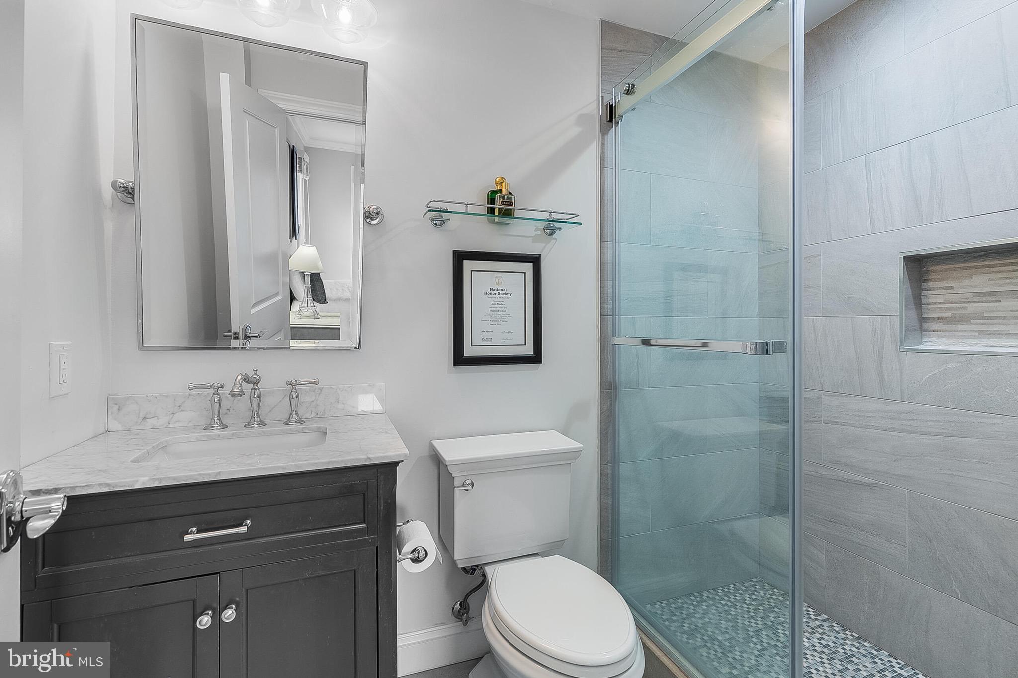 Aldie, Virginia, 20105, United States, 5 Bedrooms Bedrooms, ,7 BathroomsBathrooms,Residential,For Sale,1980828