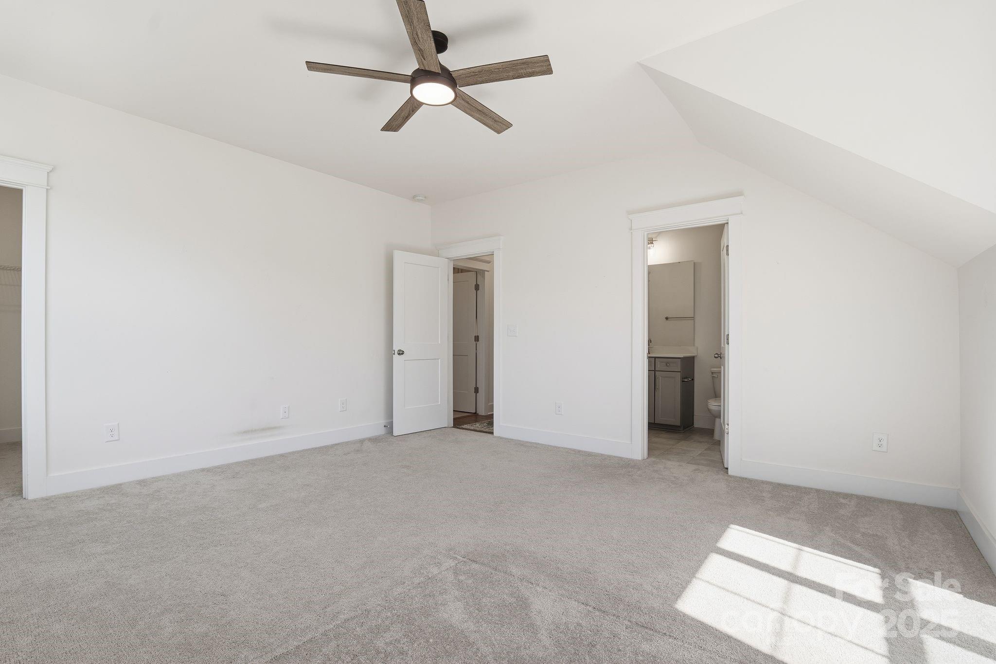 Huntersville, North Carolina, 28078, United States, 6 Bedrooms Bedrooms, ,5 BathroomsBathrooms,Residential,For Sale,1988370