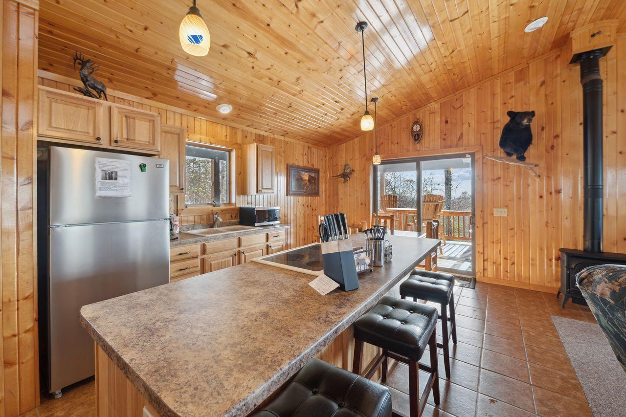 Washburn, Wisconsin, 54891, United States, 3 Bedrooms Bedrooms, ,1 BathroomBathrooms,Residential,For Sale,1687248