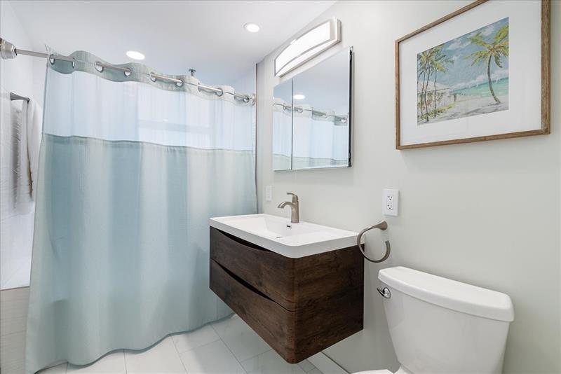 Fort Lauderdale, Florida, 33316, United States, 2 Bedrooms Bedrooms, ,2 BathroomsBathrooms,Residential,For Sale,1907376