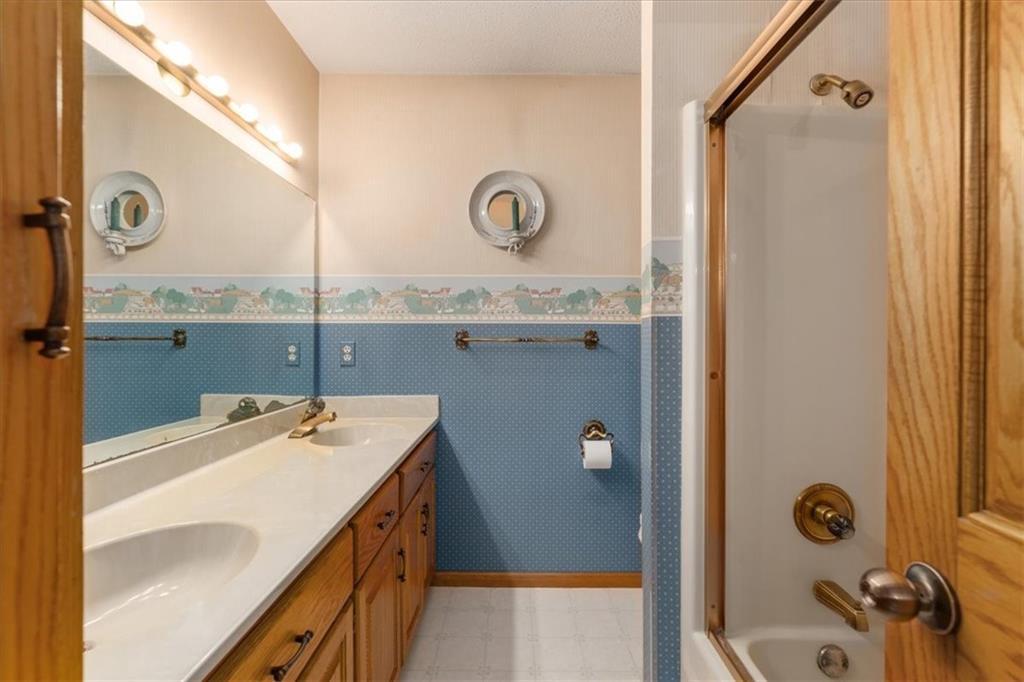 New Richmond, Wisconsin, 54017, United States, 3 Bedrooms Bedrooms, ,3 BathroomsBathrooms,Residential,For Sale,1826974