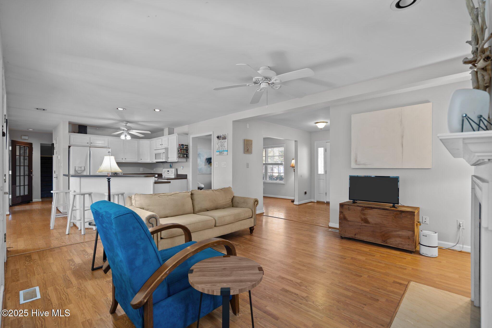 Oak Island, North Carolina, 28465, United States, 4 Bedrooms Bedrooms, ,4 BathroomsBathrooms,Residential,For Sale,1928630