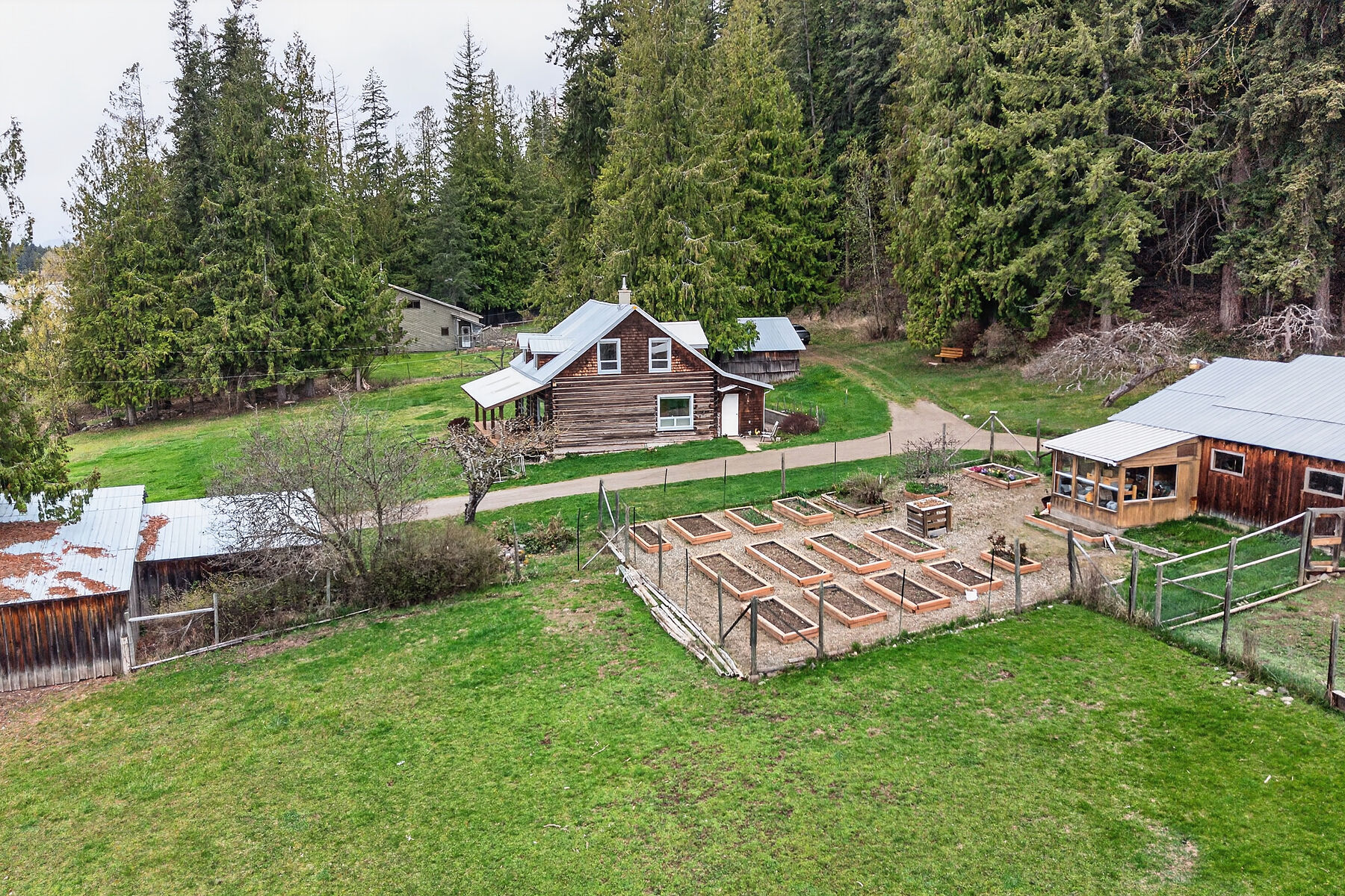  Own A Piece of Shuswap History - 物件實景