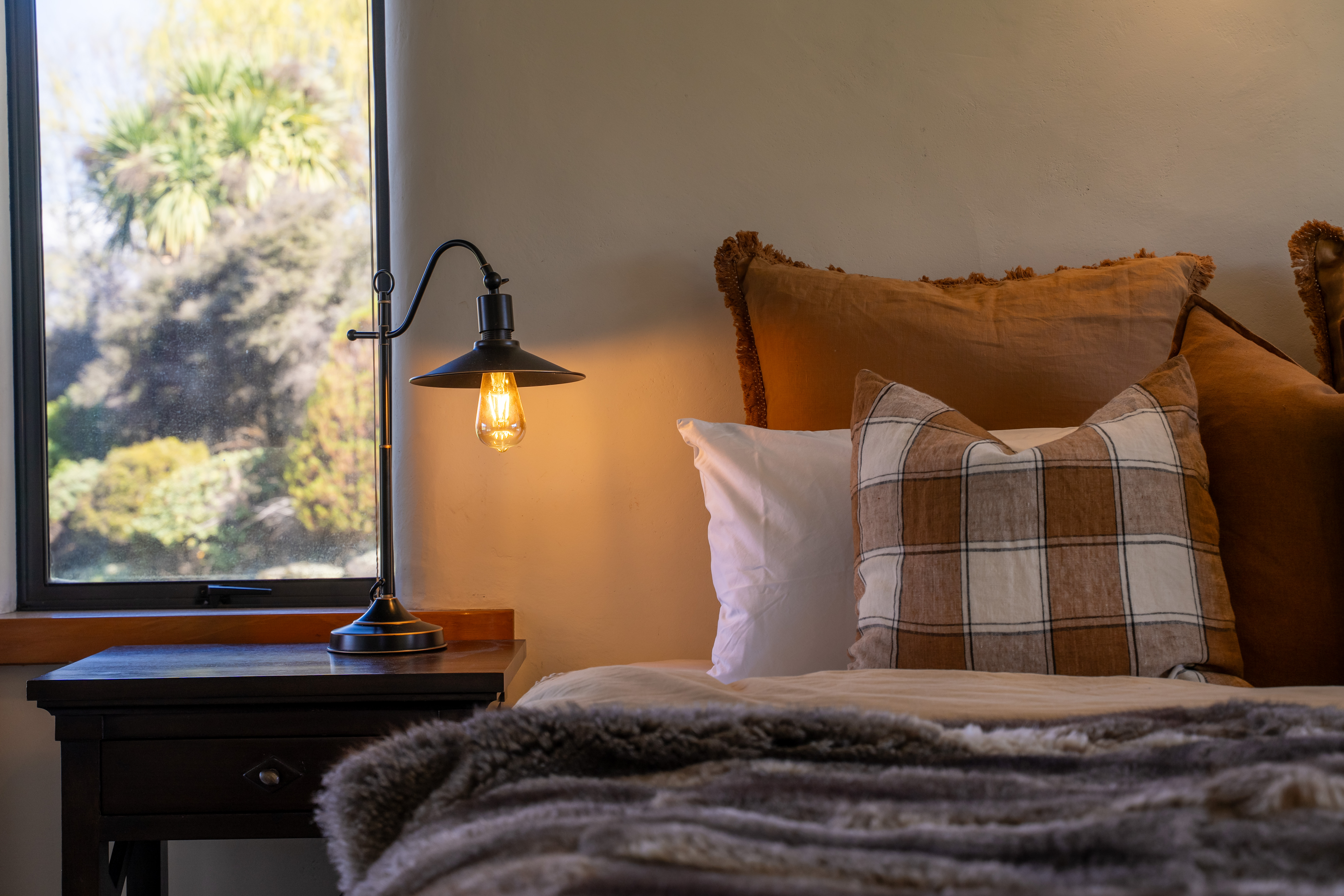  Secluded Riverside Setting - 物件實景