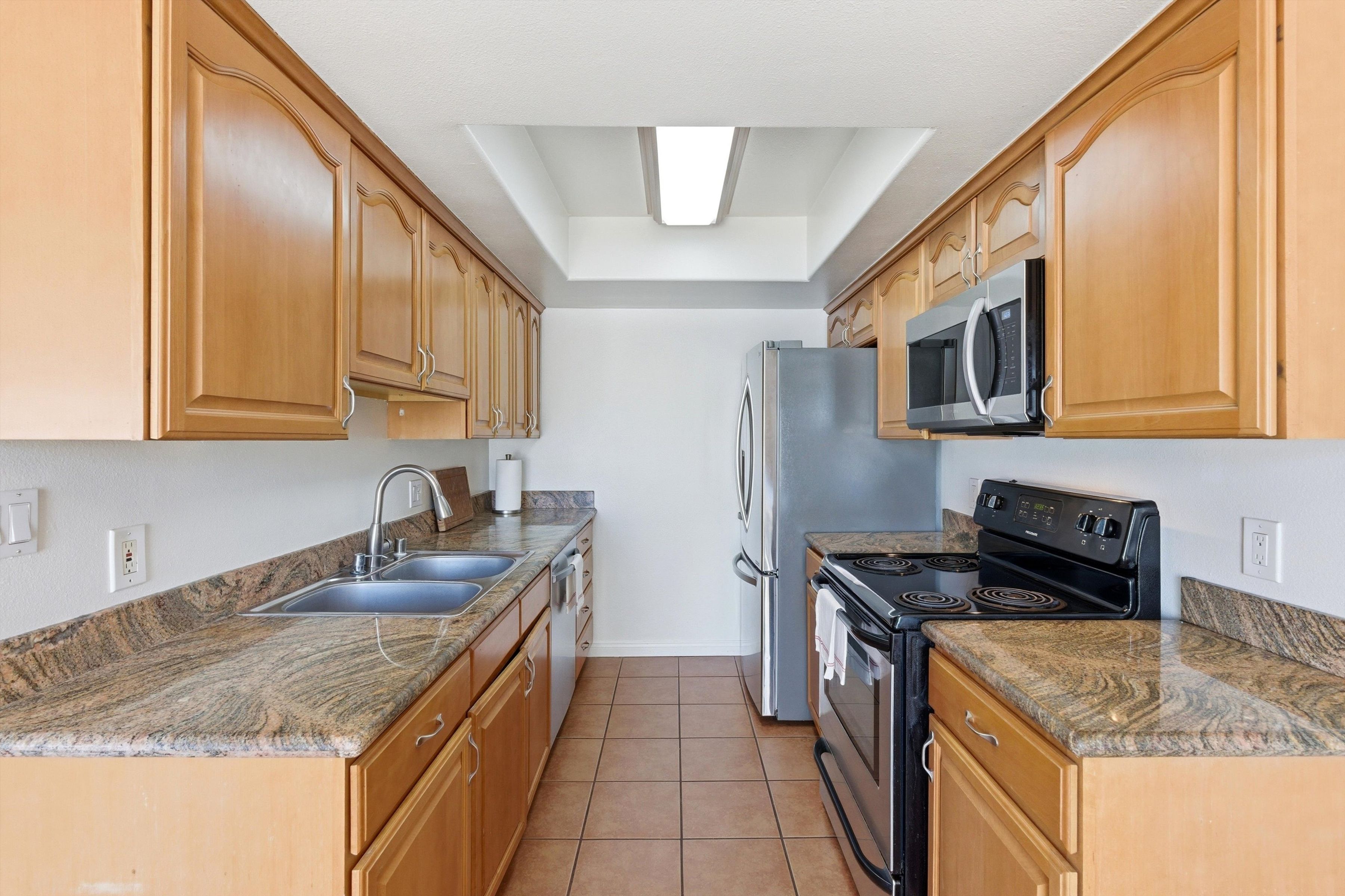  1015 East Spazier Avenue, Unit 205 - 物件實景