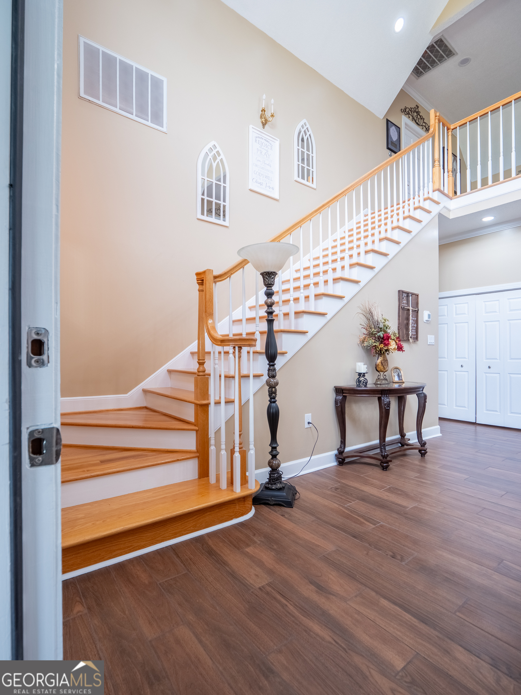 Valdosta, Georgia, 31601, United States, 3 Bedrooms Bedrooms, ,4 BathroomsBathrooms,Residential,For Sale,1836359
