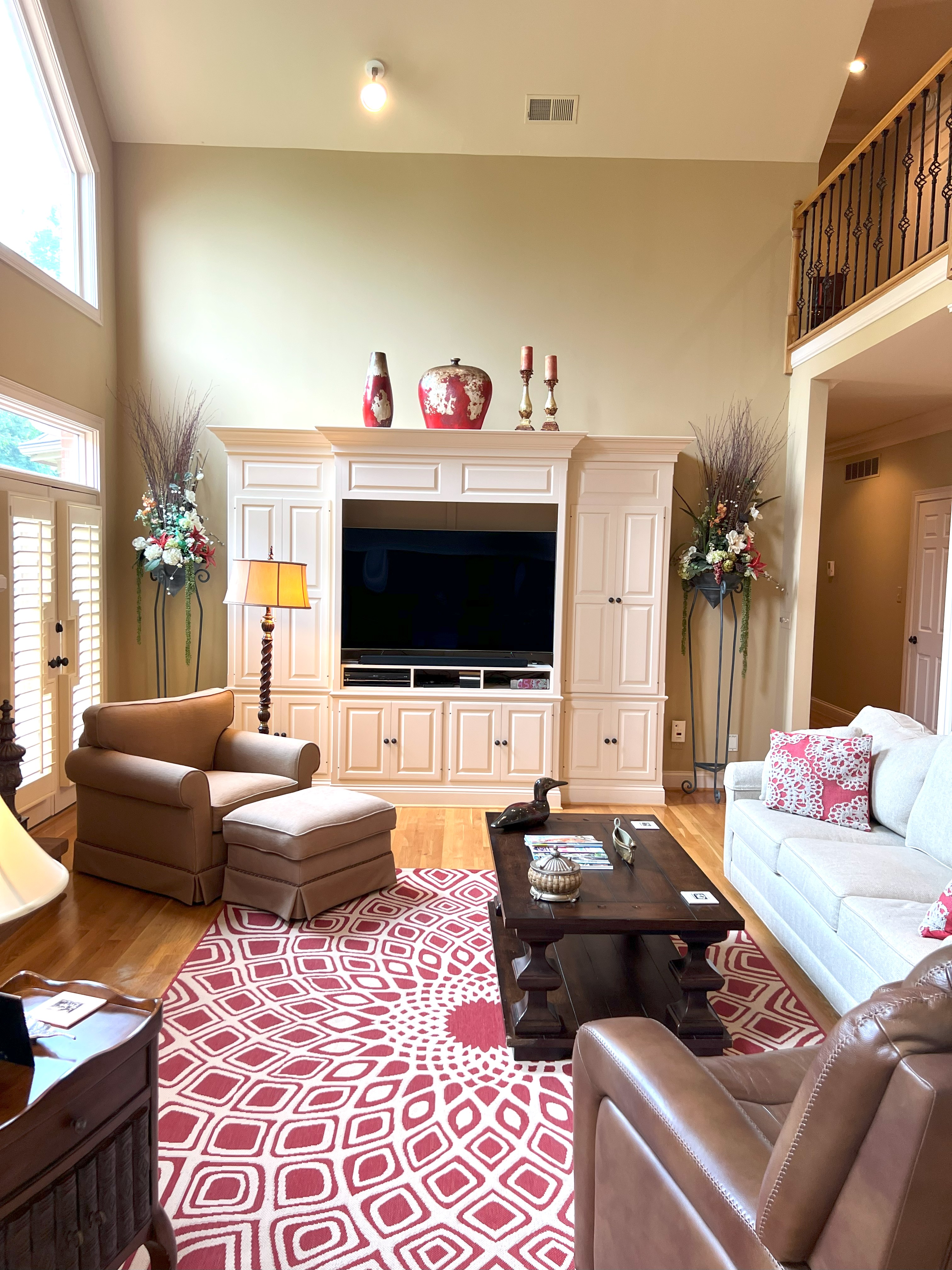 Frankfort, Kentucky, 40601, United States, 5 Bedrooms Bedrooms, ,4 BathroomsBathrooms,Residential,For Sale,1983551