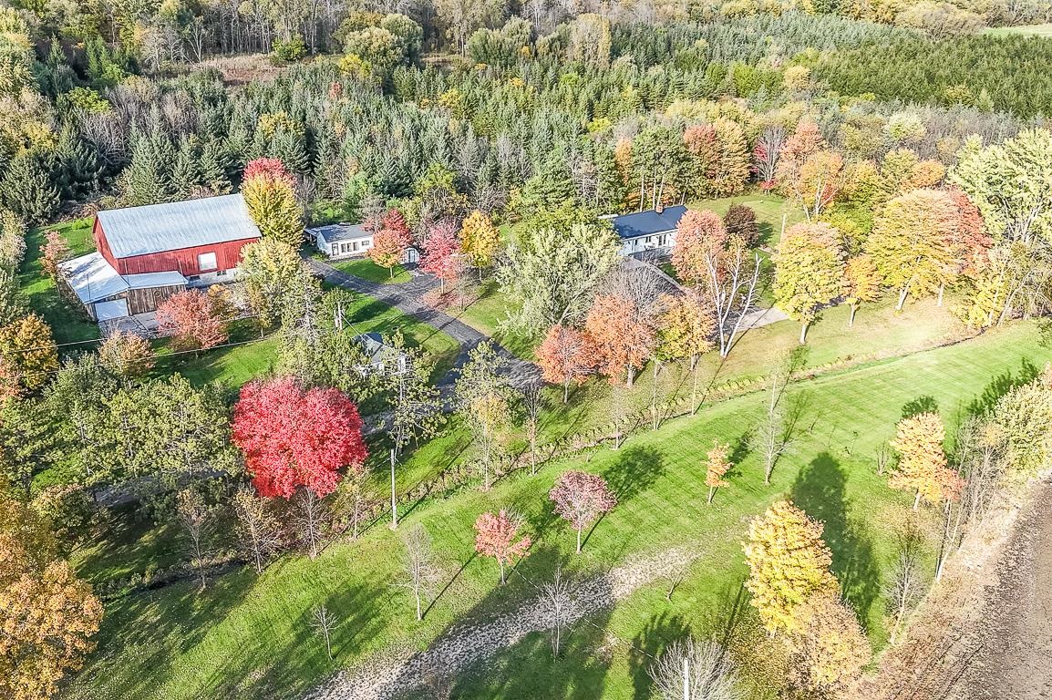 New London, Wisconsin, 54961-8021, United States, 4 Bedrooms Bedrooms, ,2 BathroomsBathrooms,Residential,For Sale,1984435