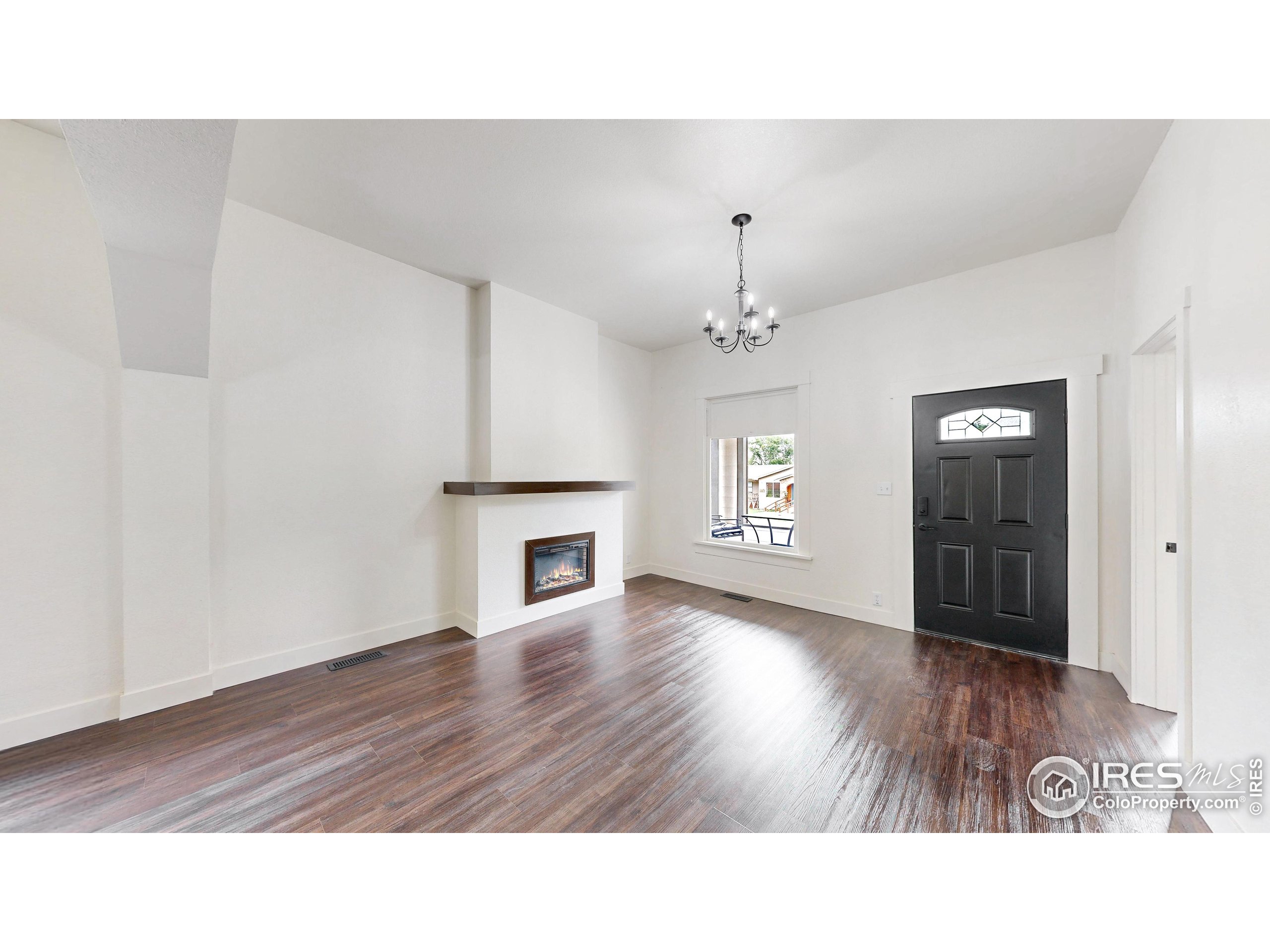 Milliken, Colorado, 80543, United States, 5 Bedrooms Bedrooms, ,1 BathroomBathrooms,Residential,For Sale,1896024