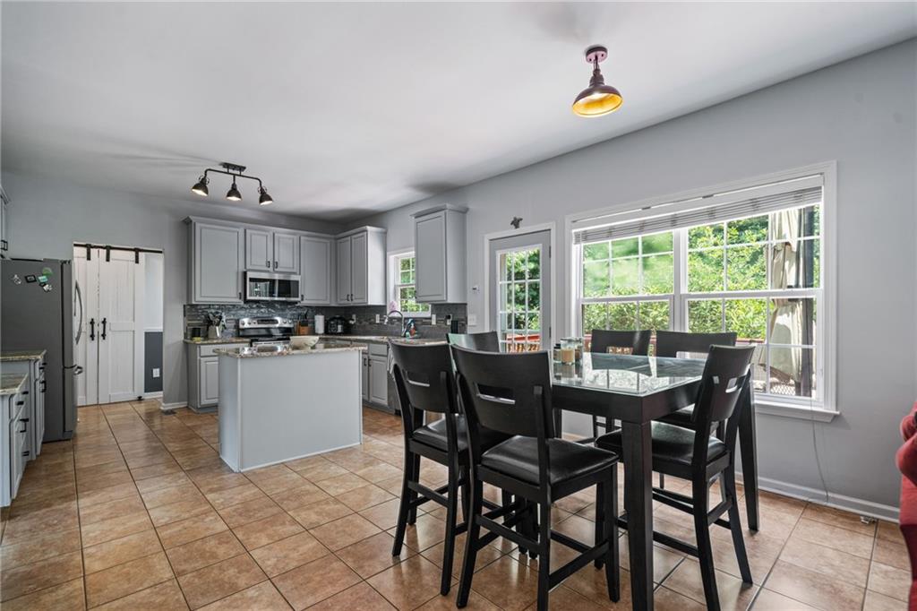 Buford, Georgia, 30518, United States, 6 Bedrooms Bedrooms, ,4 BathroomsBathrooms,Residential,For Sale,1905745