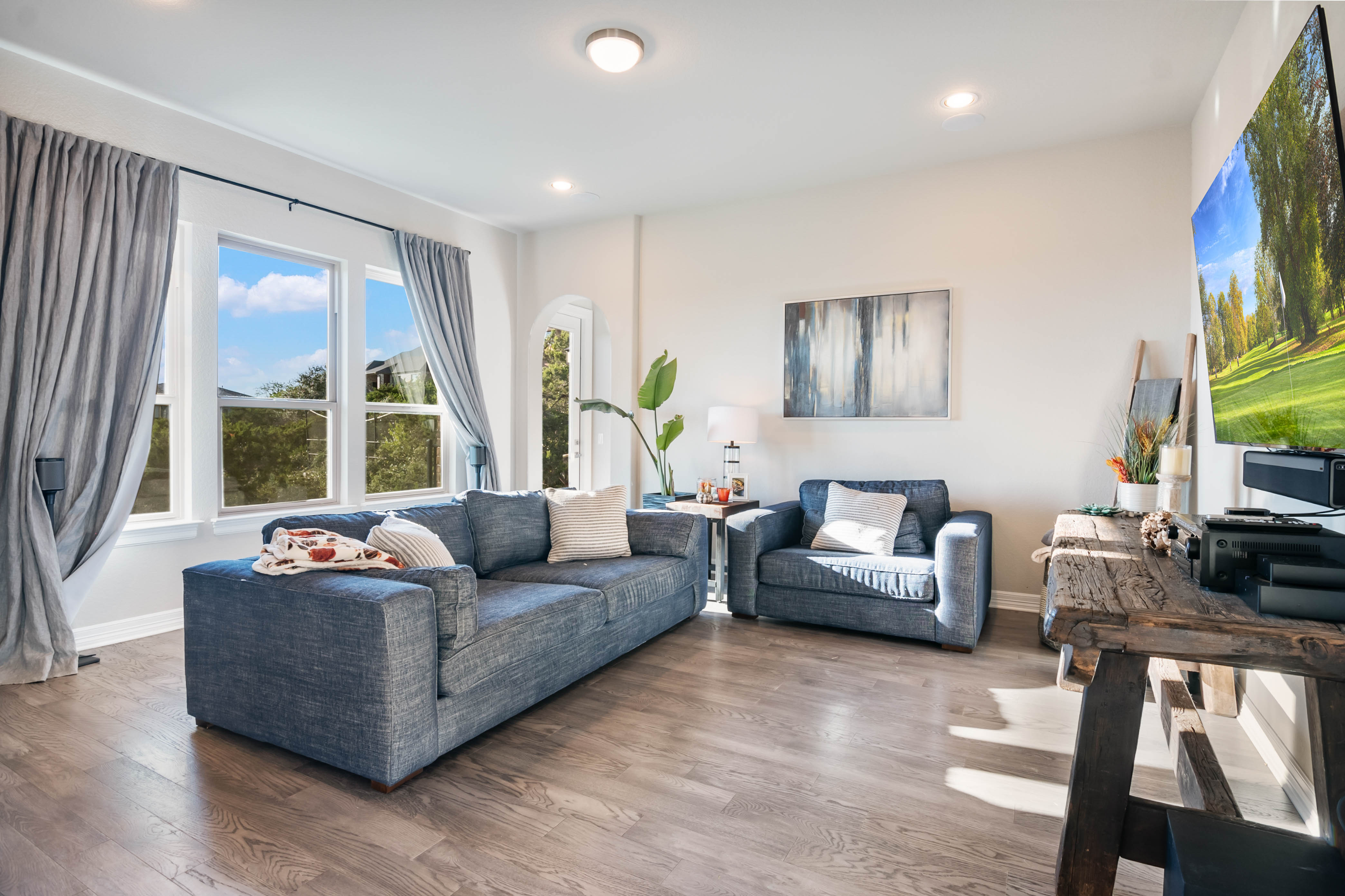  Composed Living Backing to Nature - 物件實景