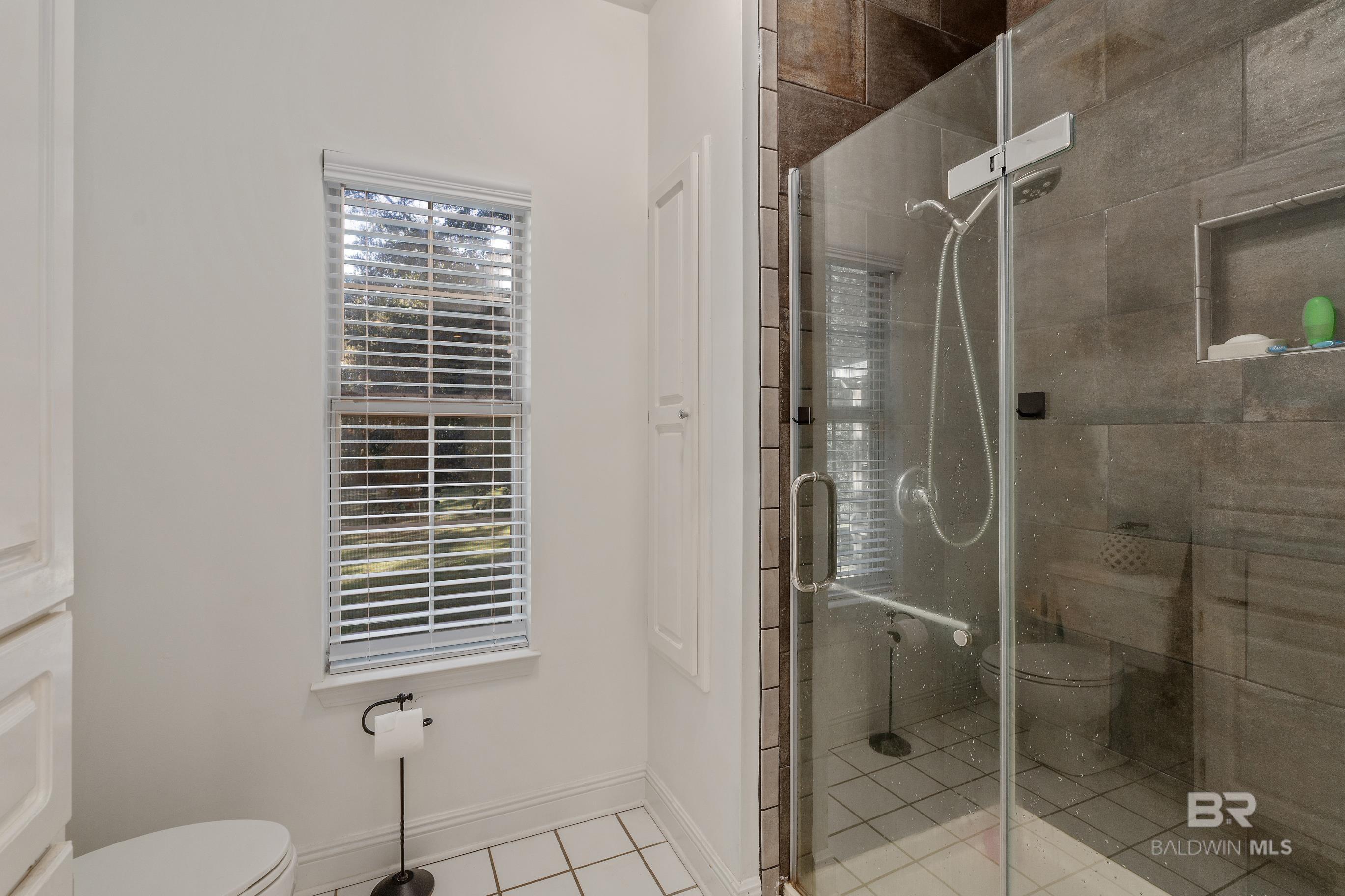 Saraland, Alabama, 36571, United States, 5 Bedrooms Bedrooms, ,7 BathroomsBathrooms,Residential,For Sale,1998378