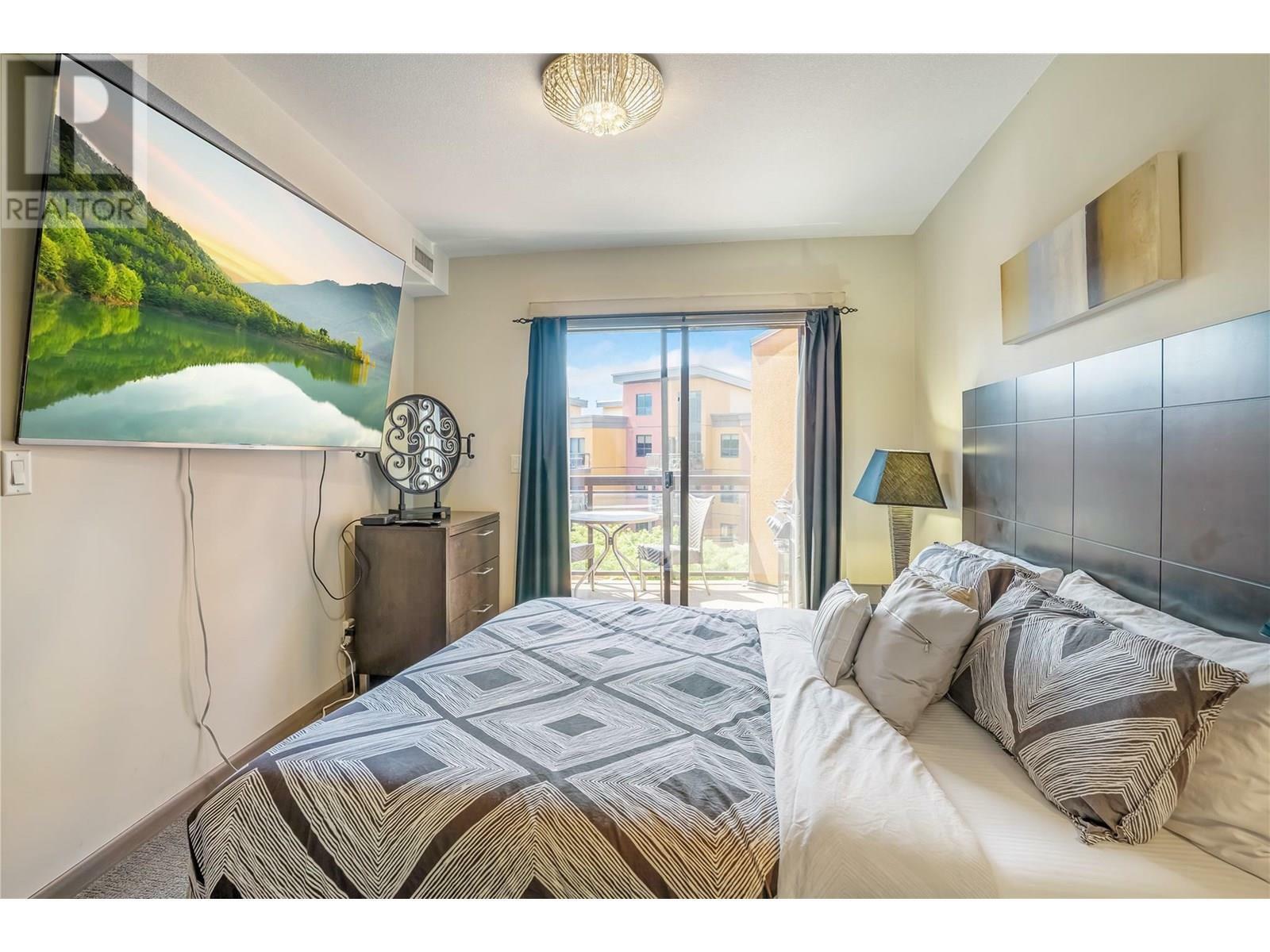 KELOWNA, British Columbia, V1W 3G7, CA, 2 Bedrooms Bedrooms, ,2 BathroomsBathrooms,Residential,For Sale,1867609