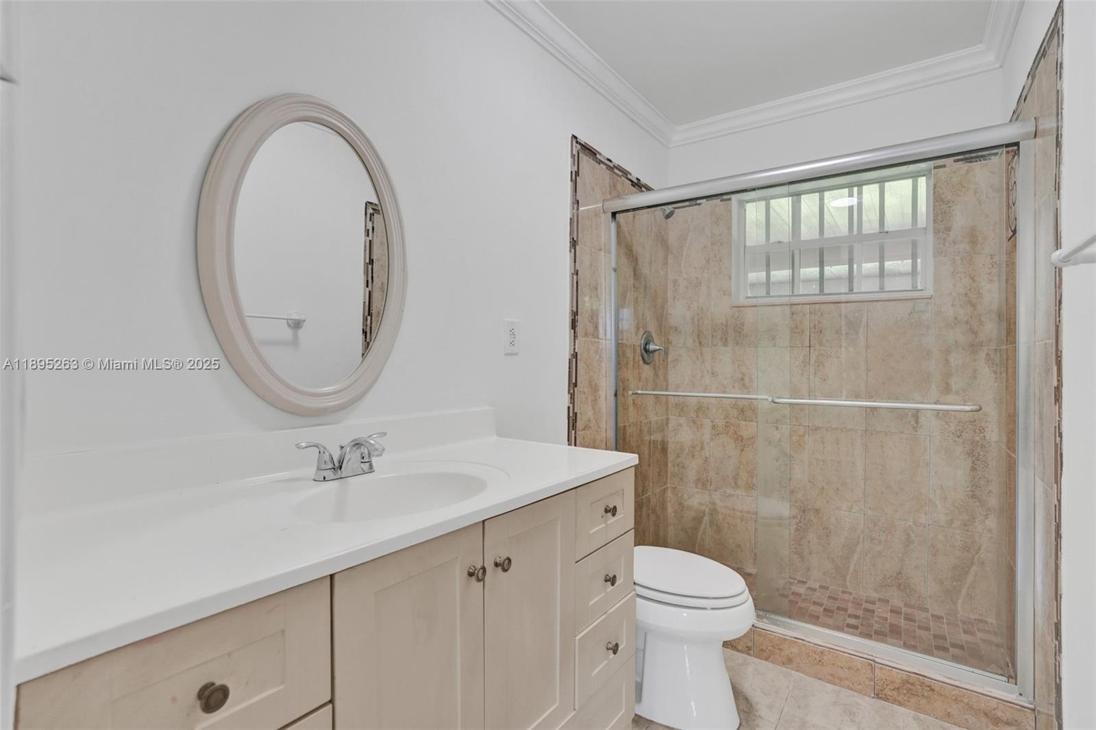 Miami, Florida, 33189, United States, 4 Bedrooms Bedrooms, ,2 BathroomsBathrooms,Residential,For Sale,1965129