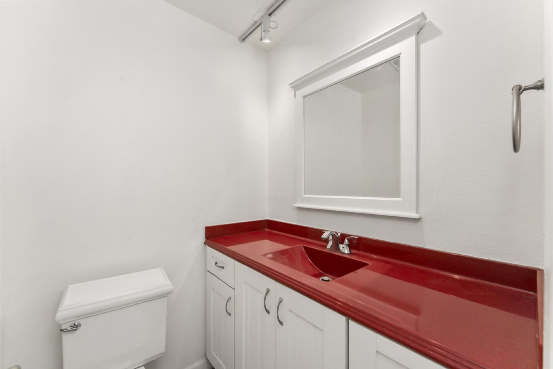  709 Woodside Lane East #2, Sacramento, CA 95825 - 物件實景