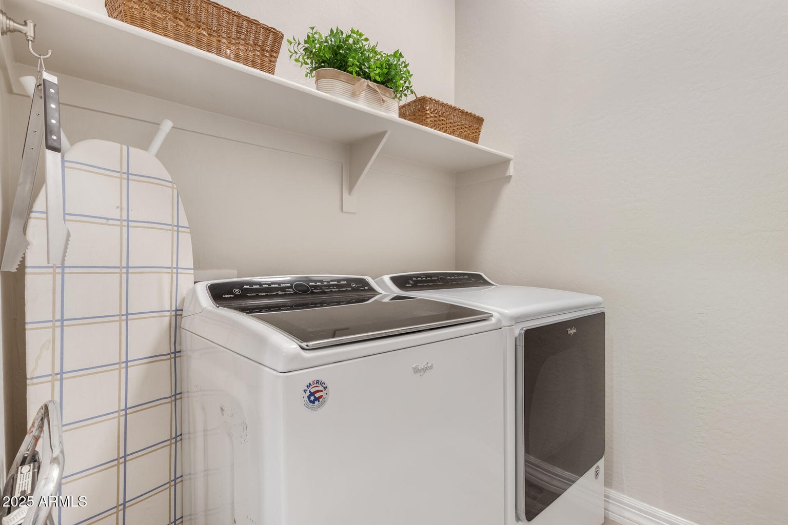 Goodyear, Arizona, 85395, United States, 3 Bedrooms Bedrooms, ,2 BathroomsBathrooms,Residential,For Sale,1979657