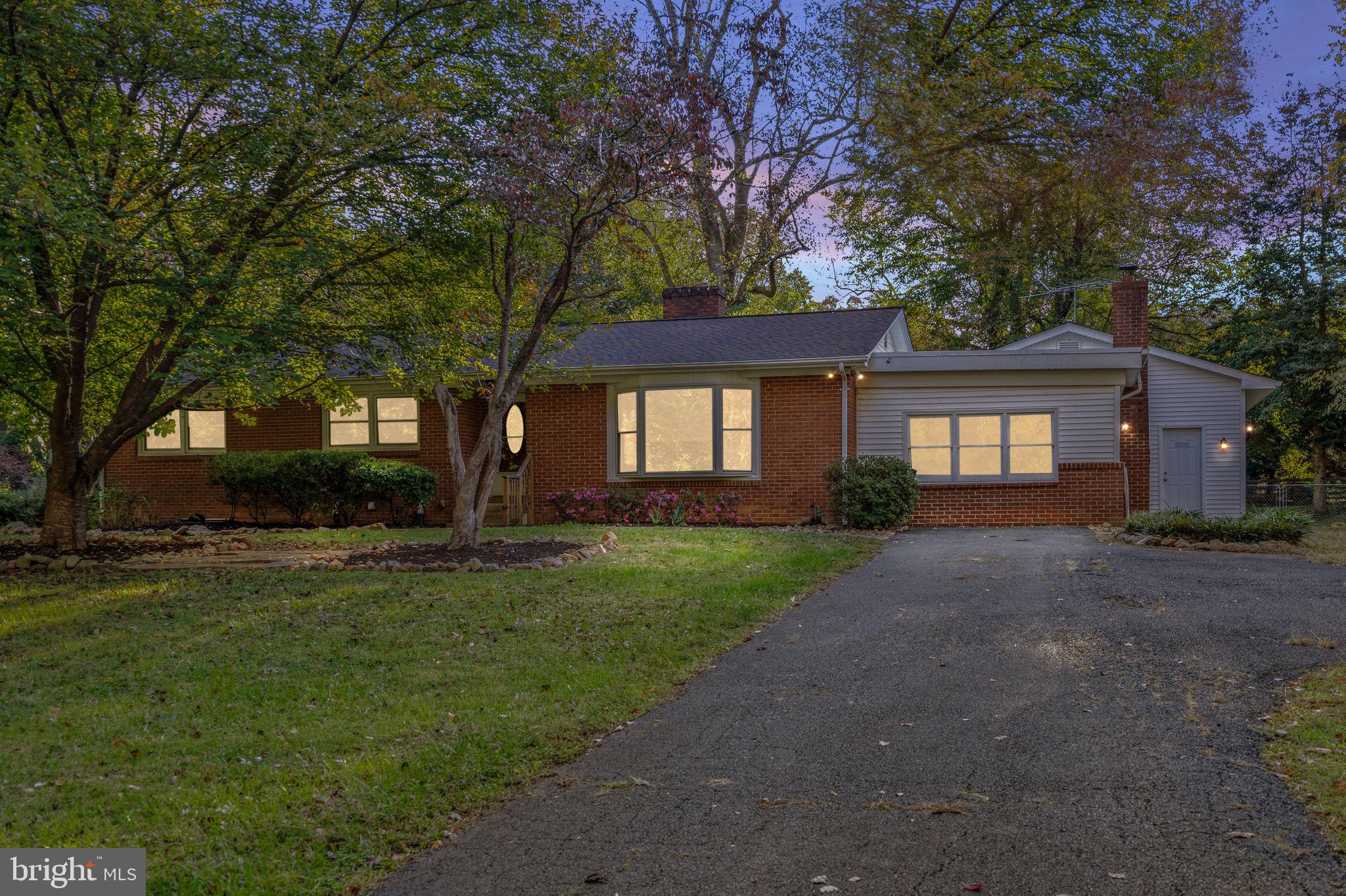 Warrenton, Virginia, 20187, United States, 3 Bedrooms Bedrooms, ,2 BathroomsBathrooms,Residential,For Sale,1977434