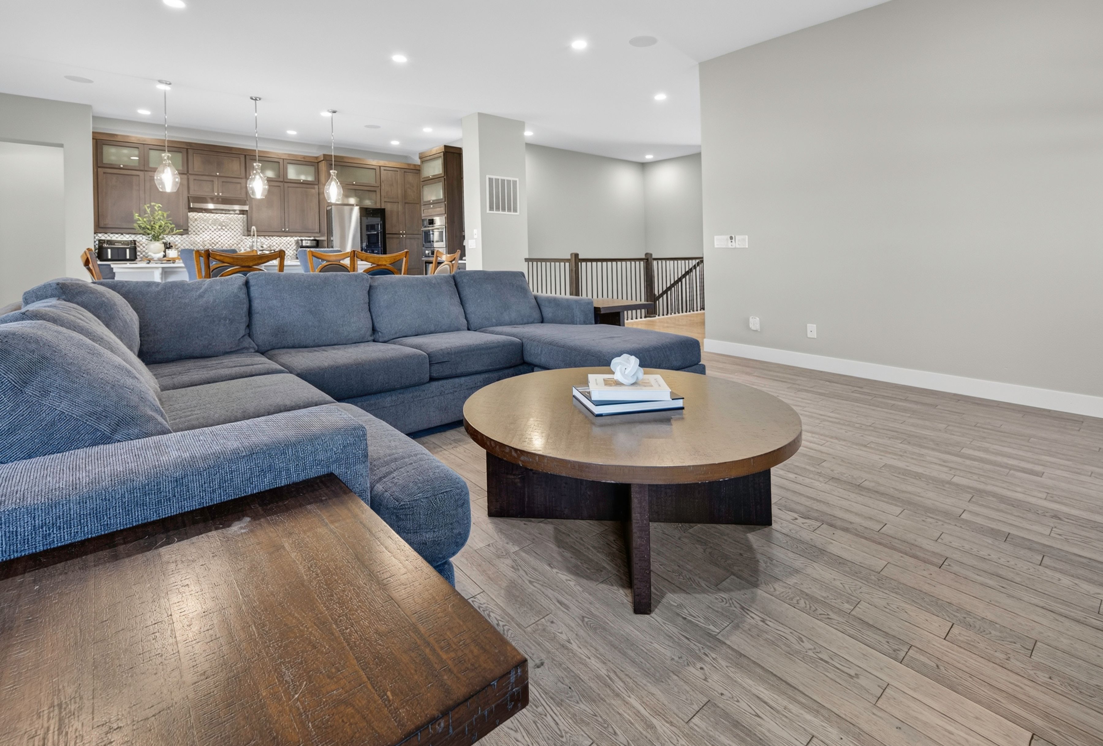  Spacious Ranch-Style Home Ideally Situated on a Cul-de-Sac - 物件實景