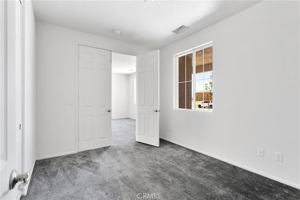 Victorville, California, 92395, United States, 3 Bedrooms Bedrooms, ,2 BathroomsBathrooms,Residential,For Sale,1865788
