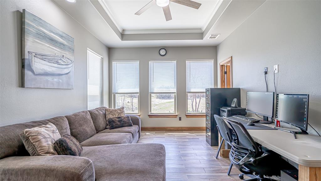 Azle, Texas, 76020, United States, 5 Bedrooms Bedrooms, ,4 BathroomsBathrooms,Residential,For Sale,1978324