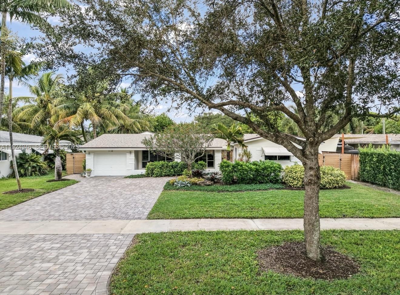 Hollywood, Florida, 33021, United States, 3 Bedrooms Bedrooms, ,2 BathroomsBathrooms,Residential,For Sale,2001683