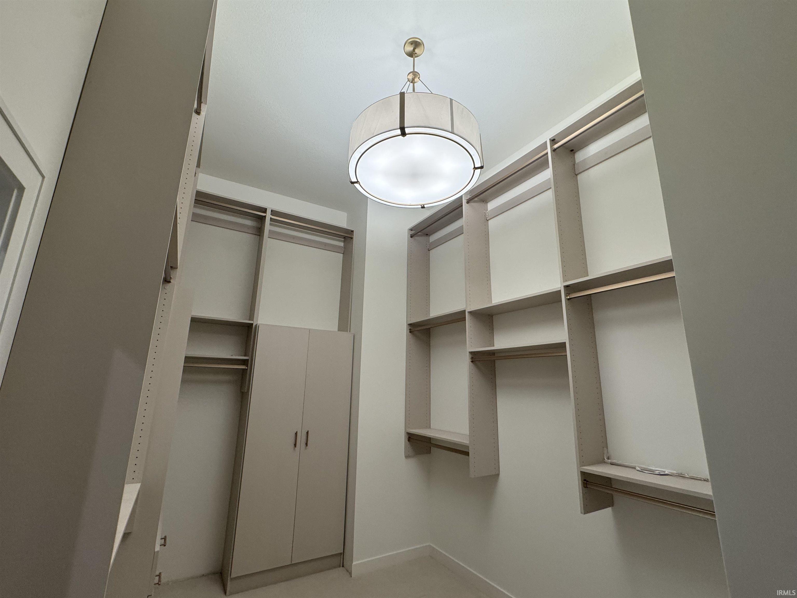 Huntertown, Indiana, 46748, United States, 3 Bedrooms Bedrooms, ,3 BathroomsBathrooms,Residential,For Sale,2009078