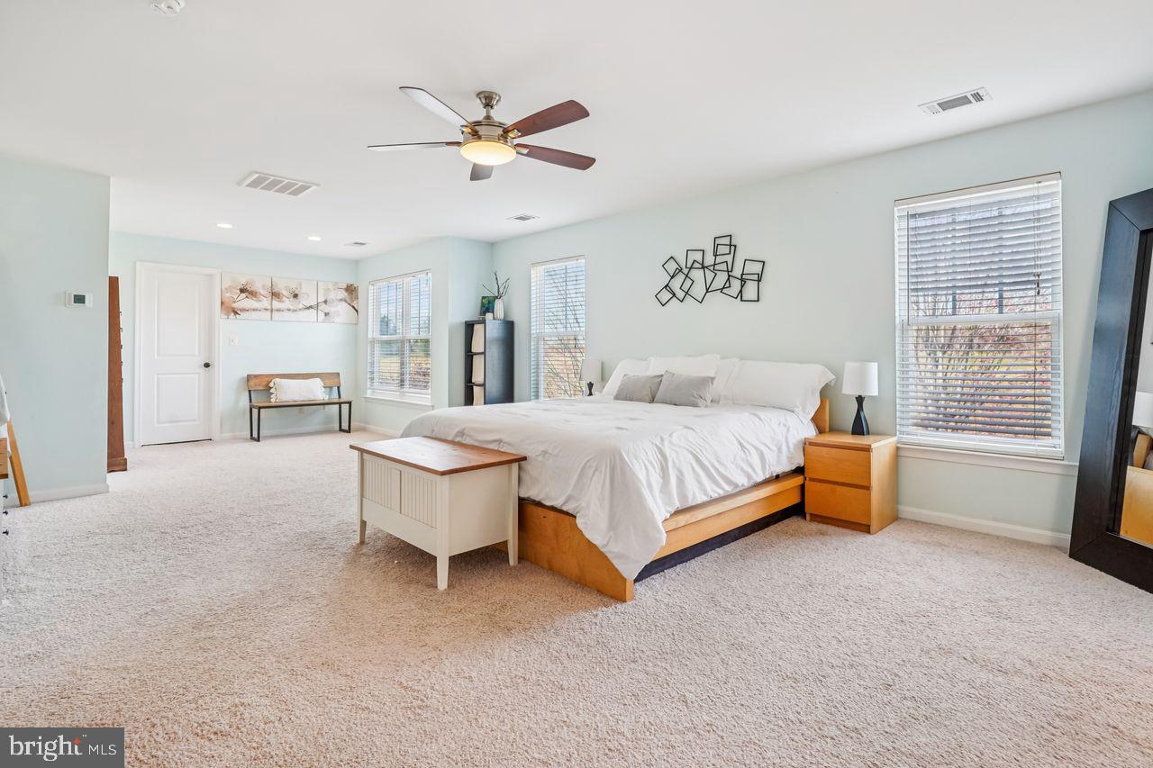 Warrenton, Virginia, 20187, United States, 4 Bedrooms Bedrooms, ,4 BathroomsBathrooms,Residential,For Sale,1989713