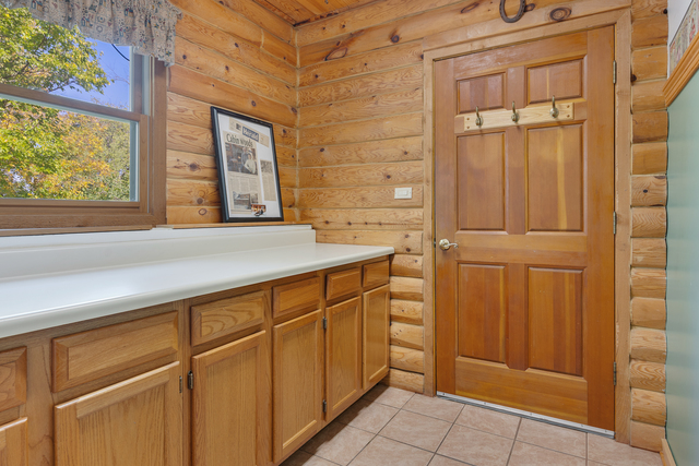 McHenry, Illinois, 60051, United States, 5 Bedrooms Bedrooms, ,3 BathroomsBathrooms,Residential,For Sale,1975629