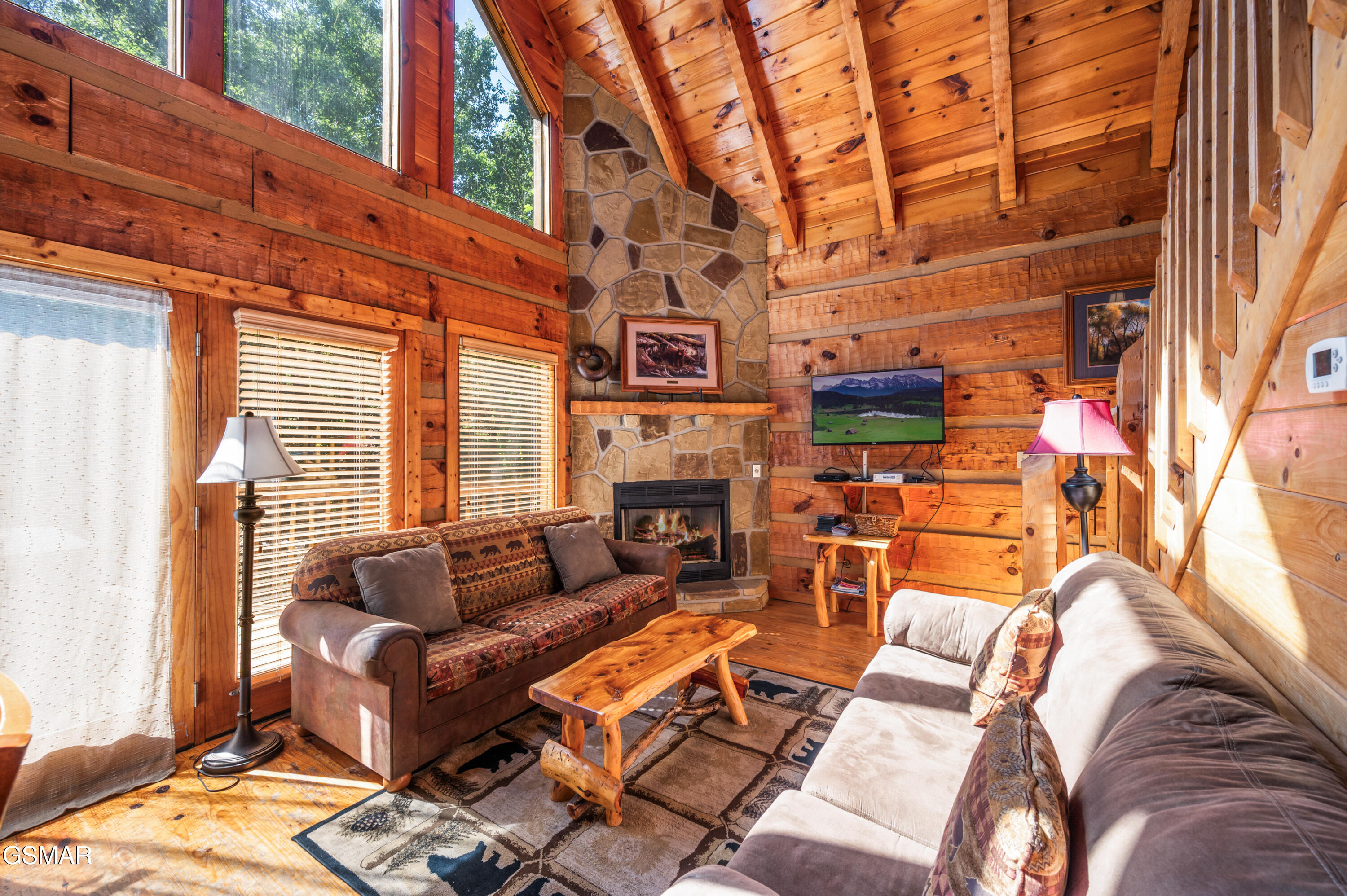 Gatlinburg, Tennessee, 37738, United States, 1 Bedroom Bedrooms, ,2 BathroomsBathrooms,Residential,For Sale,1937341