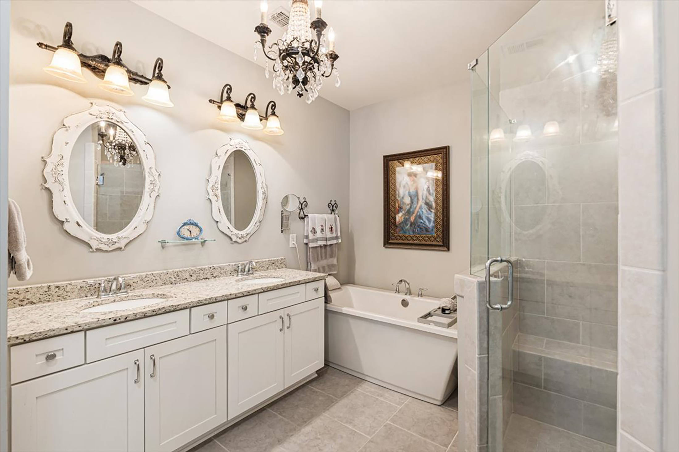  Beautifully Maintained Townhome in Gated Community - 物件實景