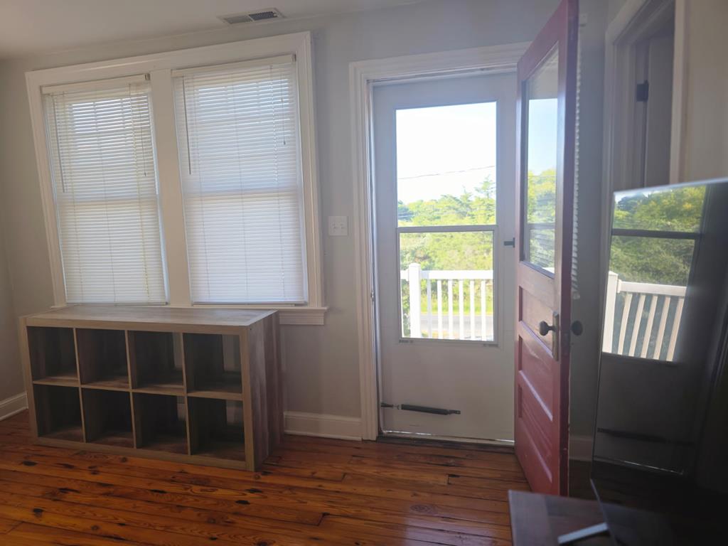 Oyster, Virginia, 23310, United States, 3 Bedrooms Bedrooms, ,2 BathroomsBathrooms,Residential,For Sale,1905916