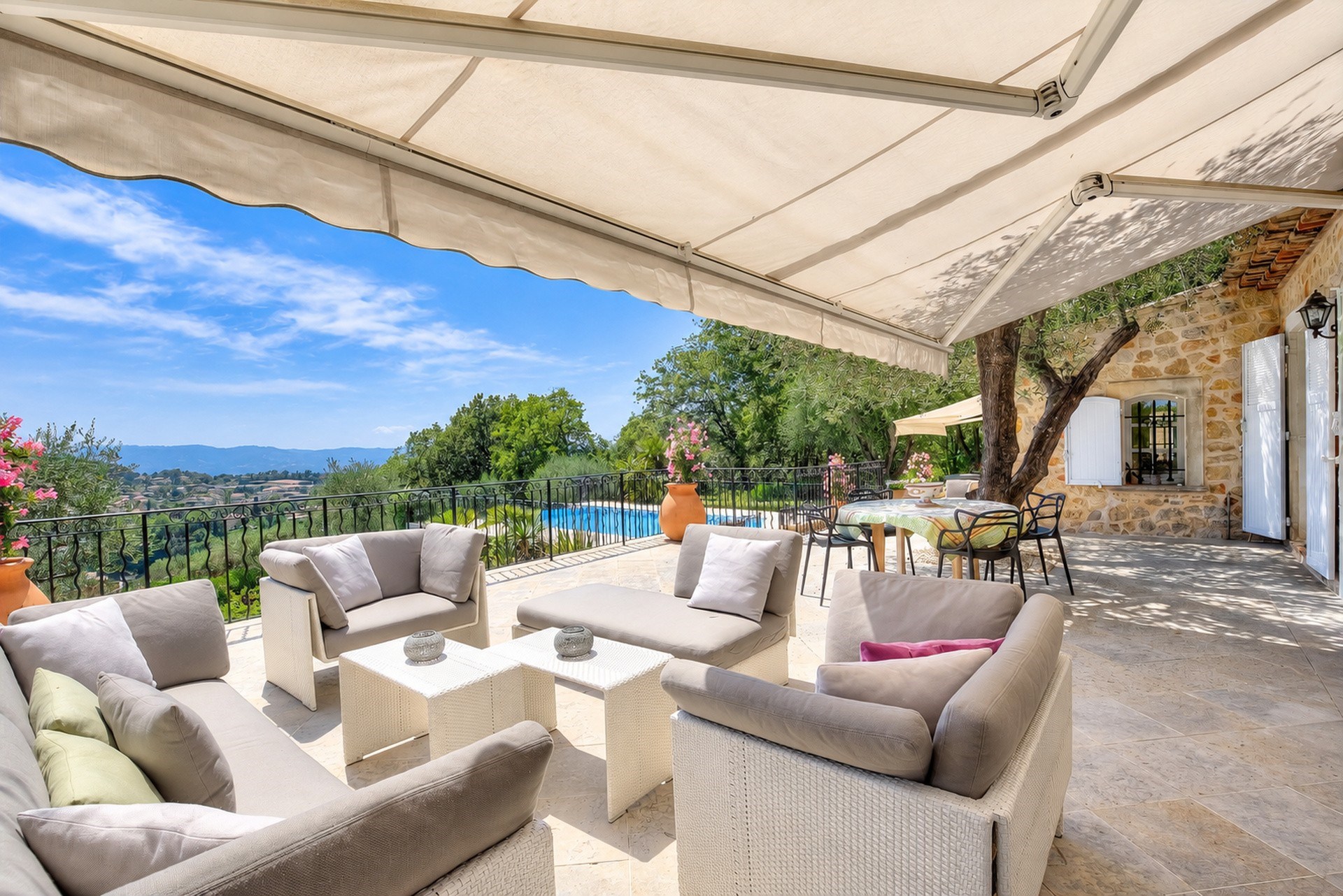  Stone property with caretaker’s house, Mediterranean garden and heated pool - 物件實景