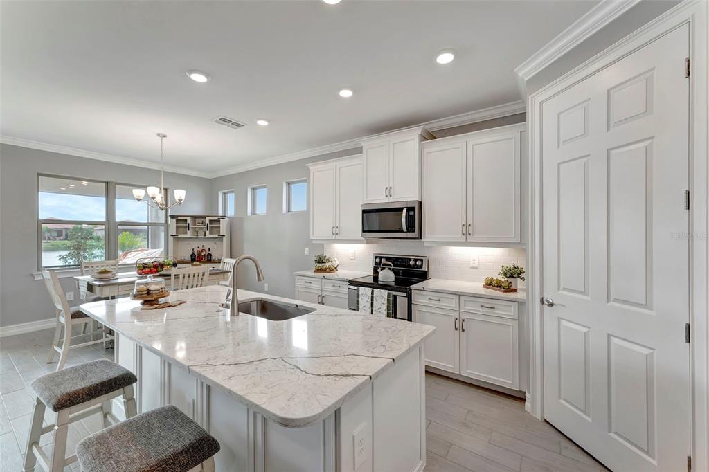 Nokomis, Florida, 34275, United States, 4 Bedrooms Bedrooms, ,2 BathroomsBathrooms,Residential,For Sale,2003329