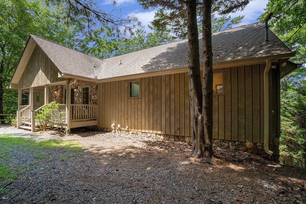 Ellijay, Georgia, 30536, United States, 4 Bedrooms Bedrooms, ,4 BathroomsBathrooms,Residential,For Sale,1888522