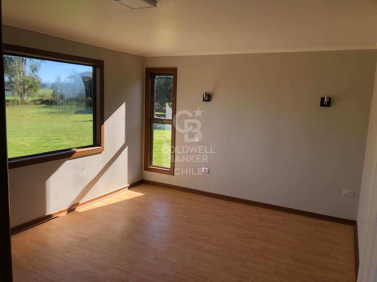 Puerto Varas, Chile, 5 Bedrooms Bedrooms, ,5 BathroomsBathrooms,Residential,For Sale,1957835