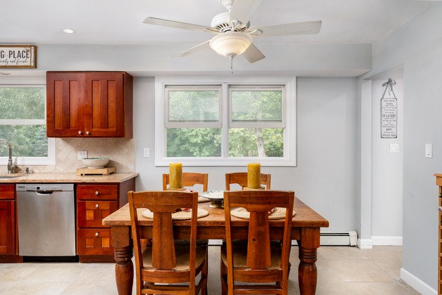 Wadng River, New York, 11792, United States, 4 Bedrooms Bedrooms, ,4 BathroomsBathrooms,Residential,For Sale,1846934