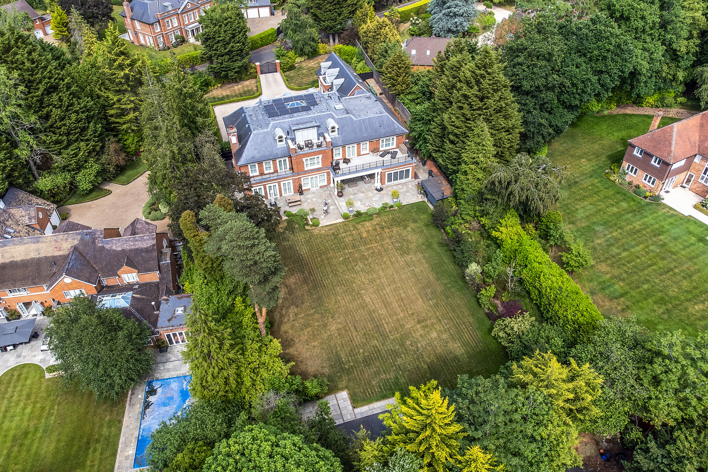  A Magnificent Contemporary Mansion in Ascot - 物件實景