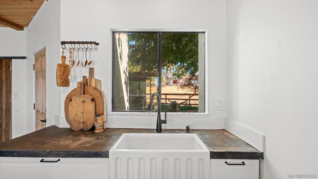 Jamul, California, 91935, United States, 3 Bedrooms Bedrooms, ,2 BathroomsBathrooms,Residential,For Sale,1976566