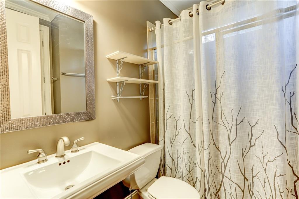 Suwanee, Georgia, 30024, United States, 5 Bedrooms Bedrooms, ,5 BathroomsBathrooms,Residential,For Sale,2025852