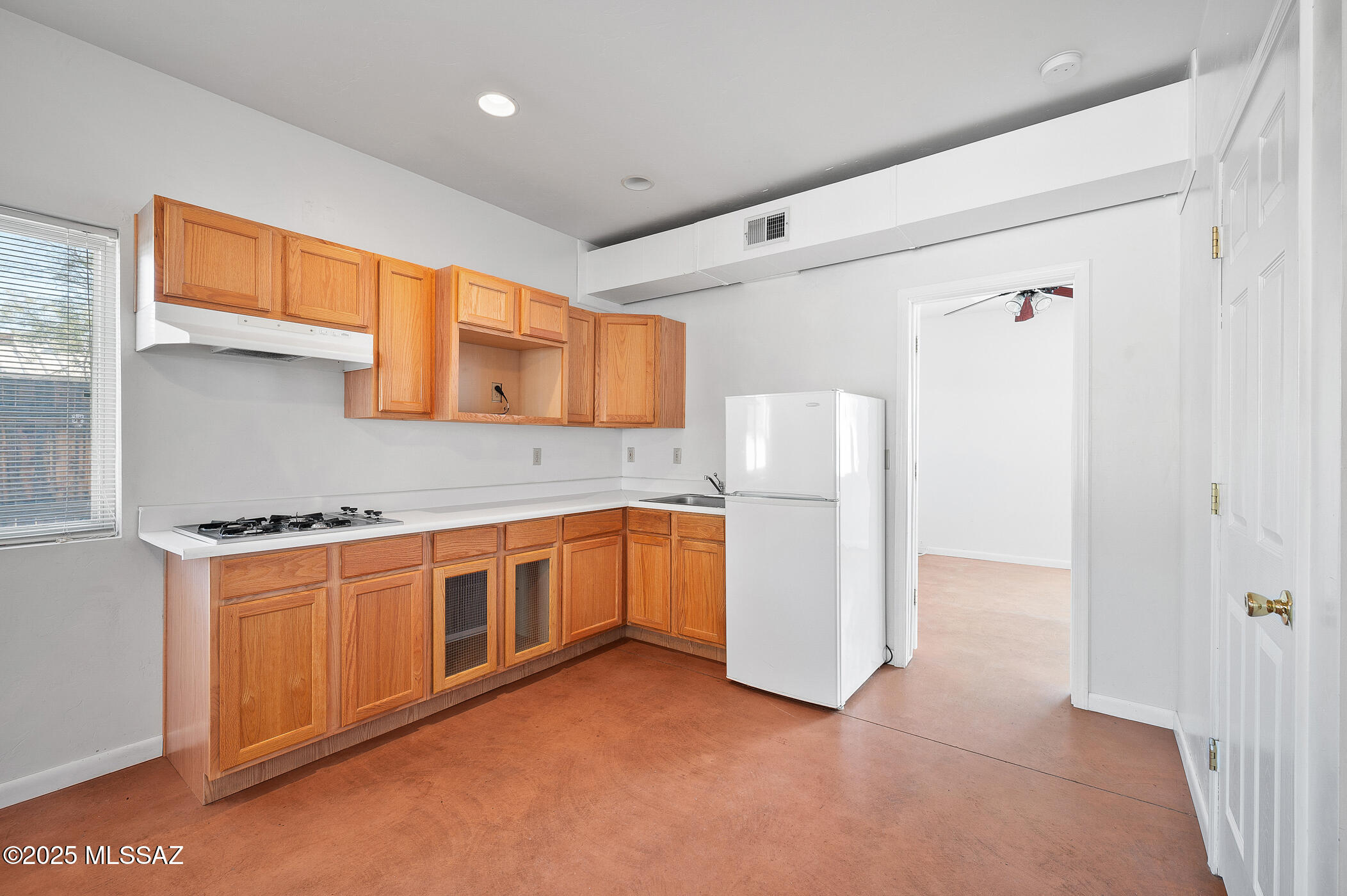 Tucson, Arizona, 85716, United States, 4 Bedrooms Bedrooms, ,4 BathroomsBathrooms,Residential,For Sale,1994782