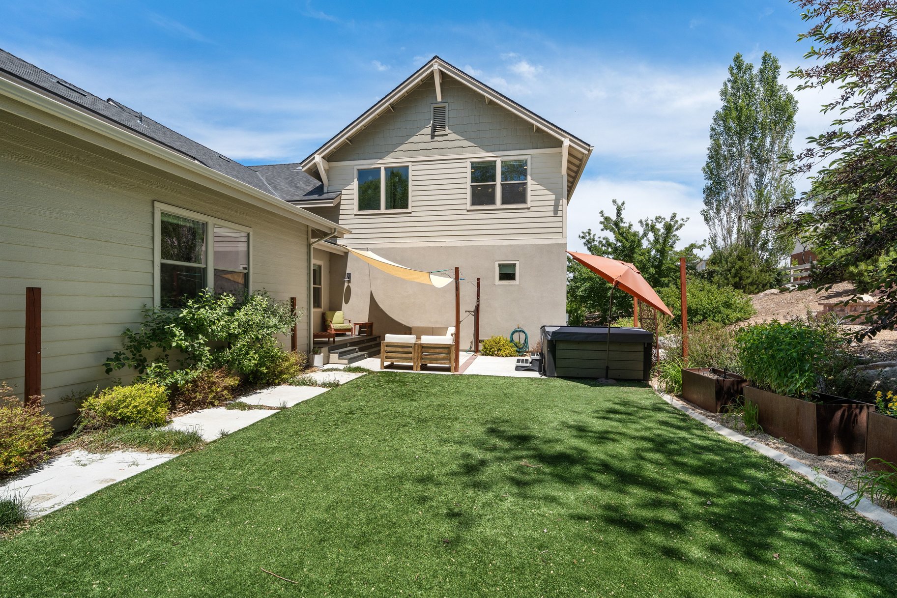  Refined living on one of Reno