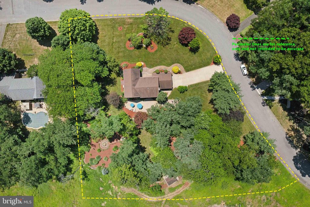 Colts Neck, New Jersey, 07722, United States, 4 Bedrooms Bedrooms, ,4 BathroomsBathrooms,Residential,For Sale,1792181