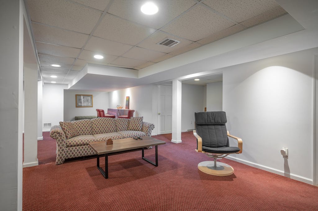 10 Shadowbrook Ln, Harding Township, New Jersey, 07960, United States, 2 Bedrooms Bedrooms, ,3 BathroomsBathrooms,Residential,For Sale,10 Shadowbrook Ln,1433753