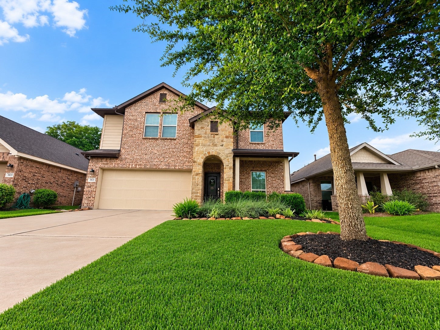 Singing Flower Ln, Richmond, TX 77406